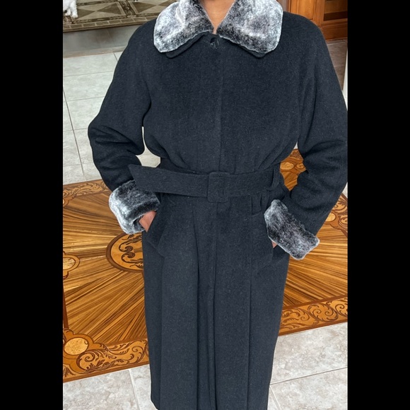 BARRAYA Jackets & Blazers - NWOT BARRAYA Wool/Cashmere Women’s Charcoal Gray Coat Sz 12